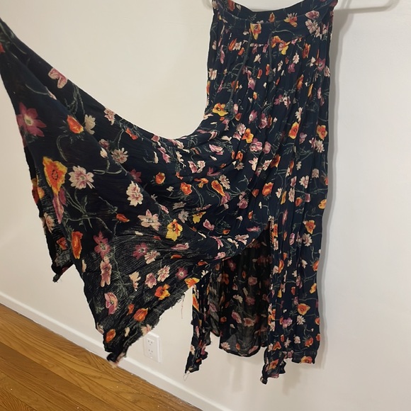 Floral long skirt - Picture 4 of 8